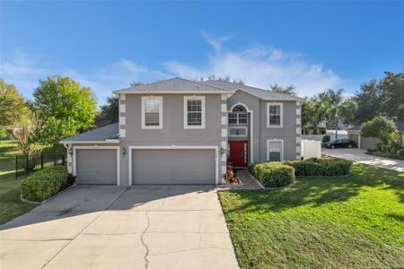 915 WESTCLIFFE DRIVE