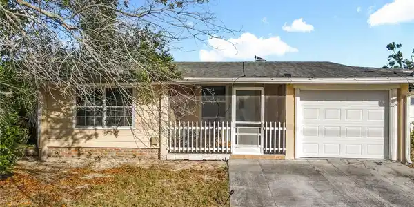 1429 E LOMBARDY DRIVE