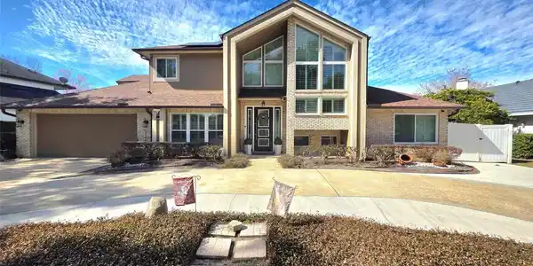 218 S SHADOWBAY BOULEVARD