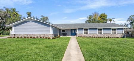 190 N SPRING LAKE DRIVE