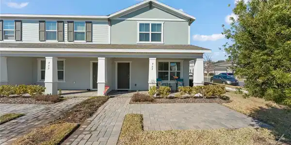 727 COSTA LANE