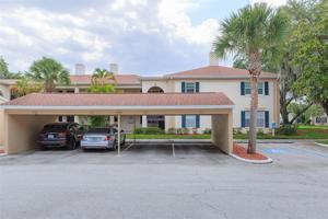 10346 CAROLLWOOD