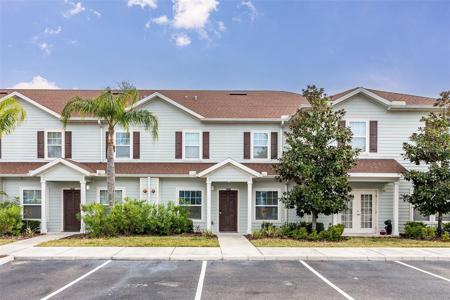 3203 OYSTER LANE