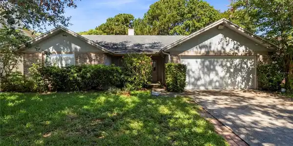 6369 BROOKHILL
