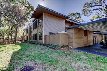 1407 LENNOX ROAD E