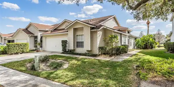 1817 LAKE HERON
