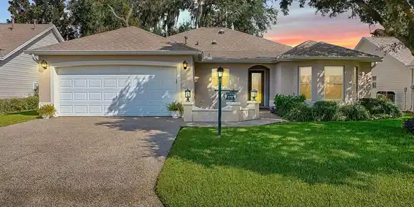 1711 BENZINGER COURT