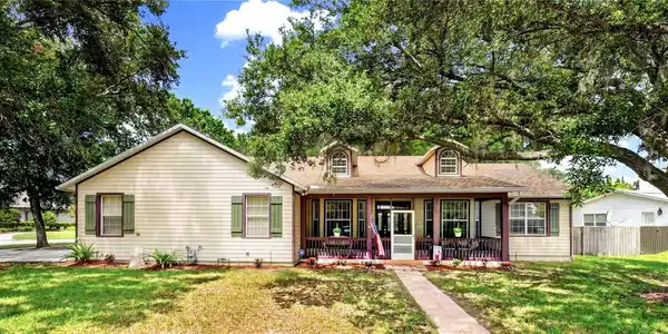 502 PALM DRIVE
