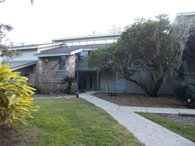 706 OLDE CAMELOT CIRCLE
