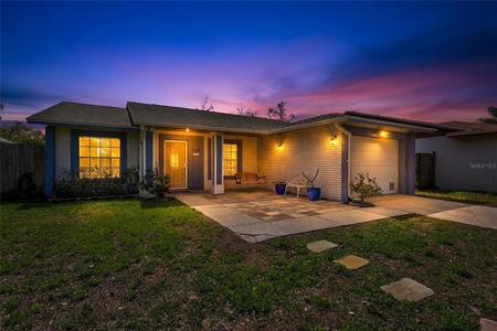 1735 LAKEVIEW VILLAGE DRIVE