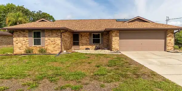 1020 AVIS LANE