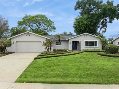 425 VANDERGRIFT DRIVE