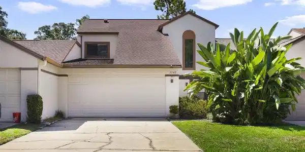 2745 NIGHT HAWK COURT
