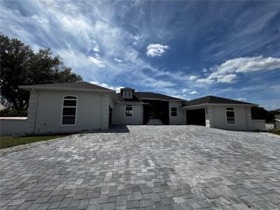 10843 LAKESHORE DRIVE