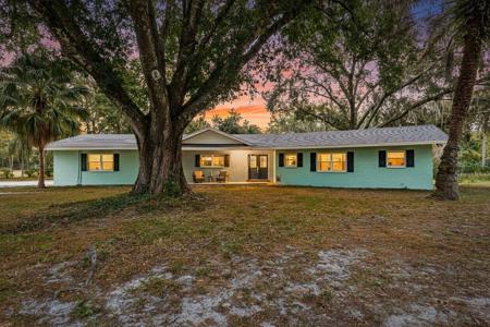 401 OLD EAST LAKE ROAD