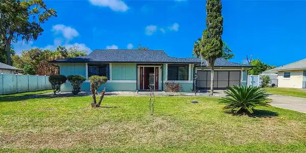 16 BLACK HAWK PLACE
