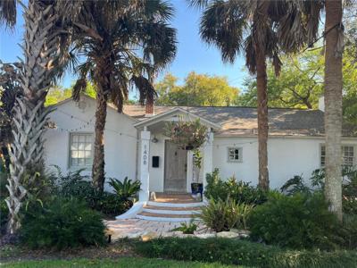 1408 OAKLEY STREET