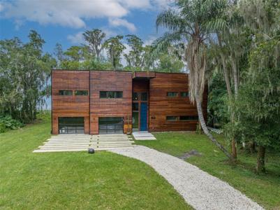 3807 S SEMORAN BOULEVARD