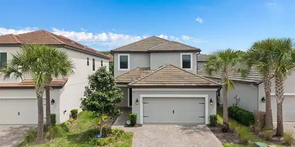 1369 BLUE STEM LANE