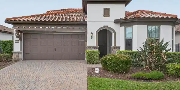 11708 MEADOW GROVE CIRCLE