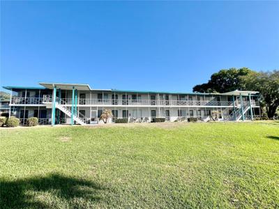 1600 W LAKE PARKER DRIVE