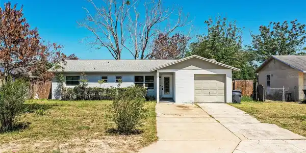 1015 CAREFREE COVE DRIVE