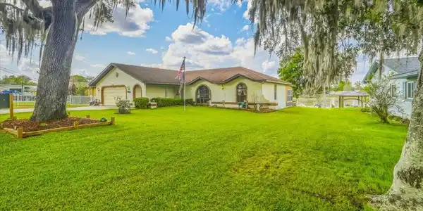 9103 E AQUA VISTA DRIVE