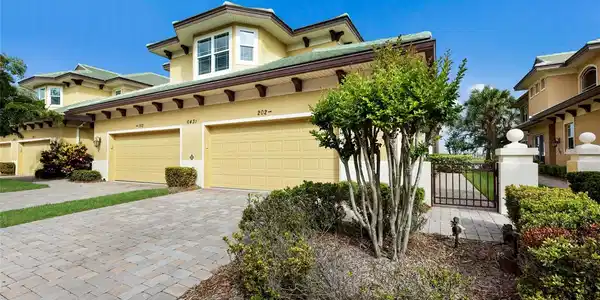 6431 MOORINGS POINT CIRCLE