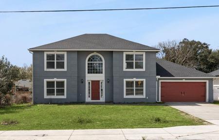 2735 HOWLAND BOULEVARD