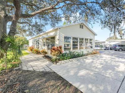 27 SADDLEBAG TRAIL S