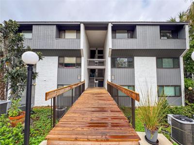 2664 SW 14TH DRIVE