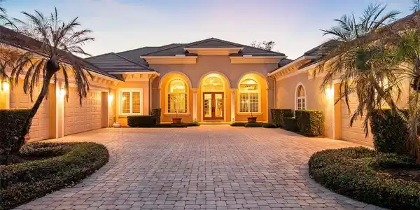 5151 LATROBE DR