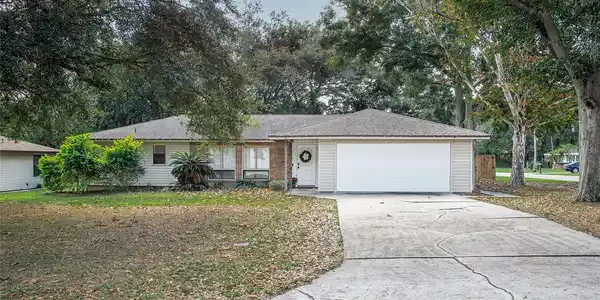 4914 LIBERTY LN