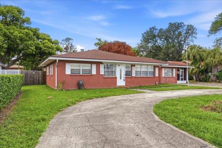 1206 W LAKE PARKER DRIVE