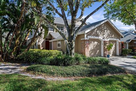 641 MAPLE OAK CIRCLE