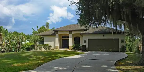 1055 CRESCENT