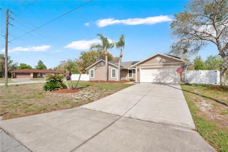 985 HEMINGWAY DRIVE