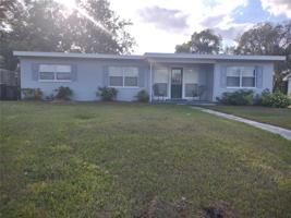 1235 WOODLAWN