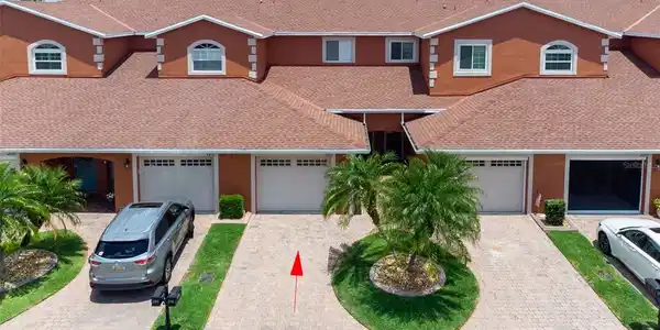 2102 ASHTON PALMS