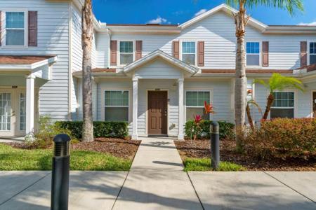 3212 OYSTER LANE