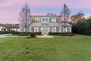 1560 OAKHURST