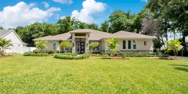 1107 PALM COVE DRIVE