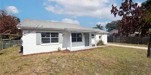 1100 CAREFREE COVE DRIVE