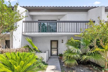 340 KILLARNEY BAY COURT