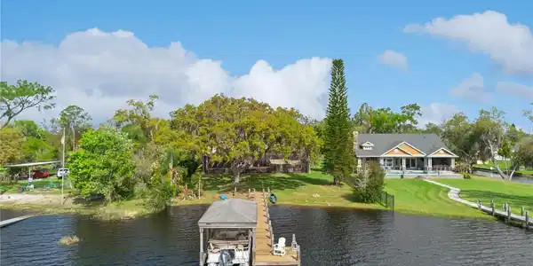 6358 OAK SHORE DRIVE