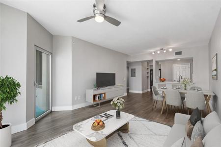 322 E CENTRAL BOULEVARD