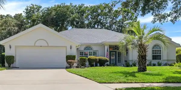 52 SOUTHLAKE DRIVE