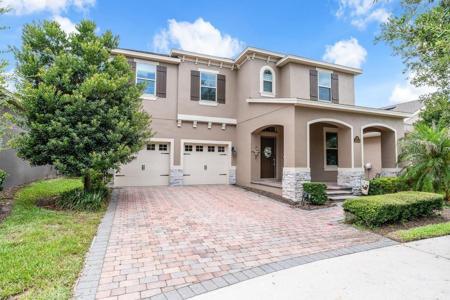 15512 FOUNTAIN COVE COURT