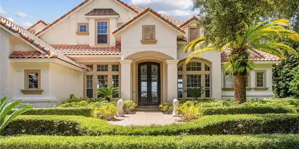 9233 SOUTHERN BREEZE DRIVE