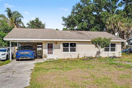 2710 WOODLAWN DRIVE